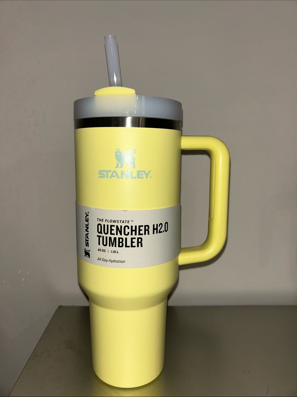 Stanley Yellow Quencher H2.0 Tumbler with Handle and Straw